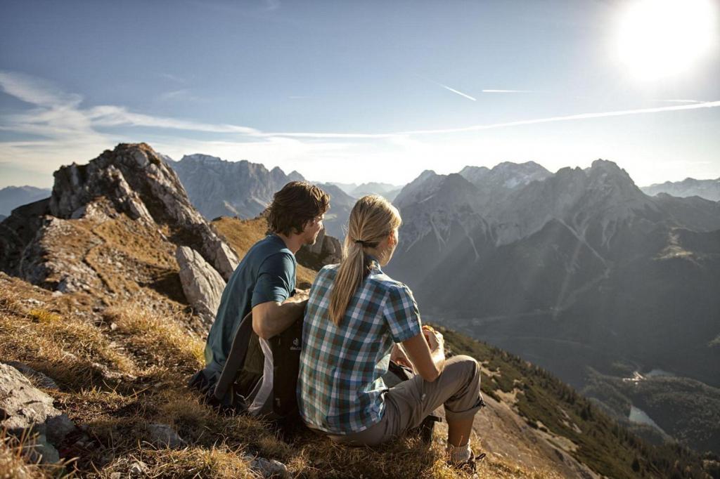 Ihr Sommerurlaub in Ehrwald in Tirol Der Grüne Baum Hotel